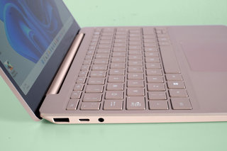 Microsoft Surface Laptop Go 2 photo 3